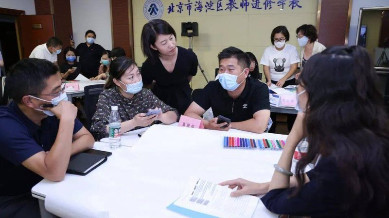 小标题：编程教育的兴起背景
